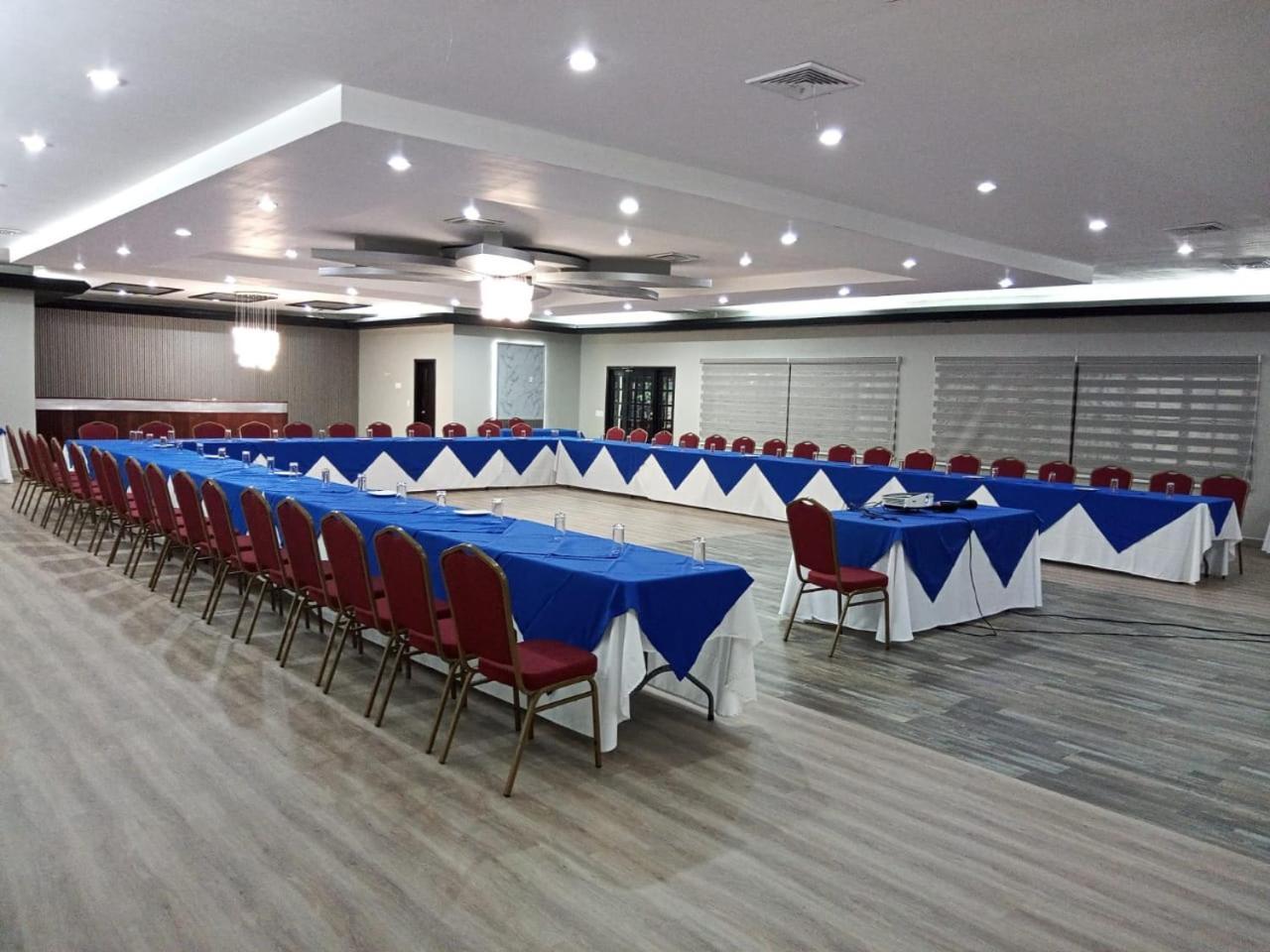 Hotel La Quinta La Ceiba Eksteriør bilde