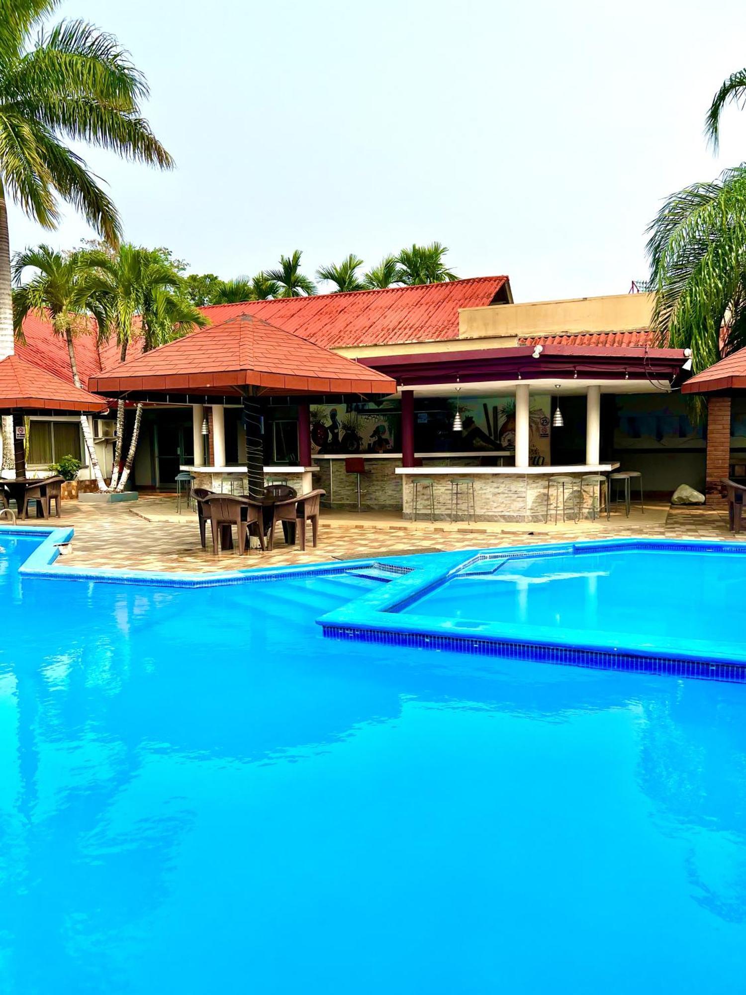 Hotel La Quinta La Ceiba Eksteriør bilde